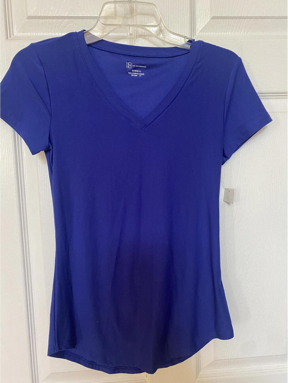 No Boundaries Women's Blue Short Sleeve V-Neck Top XS